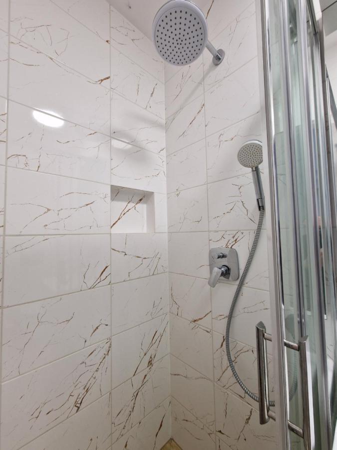 דירות גדנסק Studio I Pokoje I Pokoje Z Lazienkami מראה חיצוני תמונה
