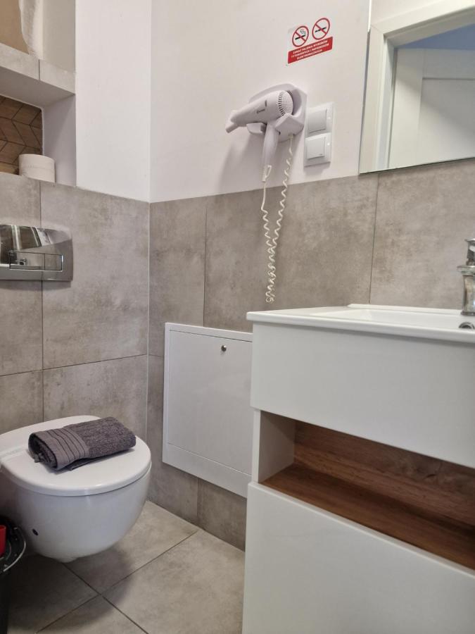 דירות גדנסק Studio I Pokoje I Pokoje Z Lazienkami מראה חיצוני תמונה